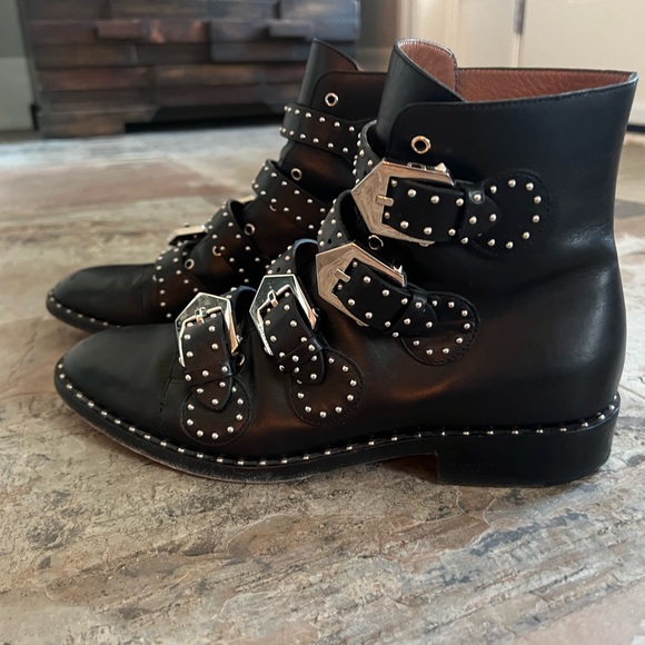 Givency Black Leather Buckle Moto Boots Size 41 EUR Size 11 US - Picture 1 of 10